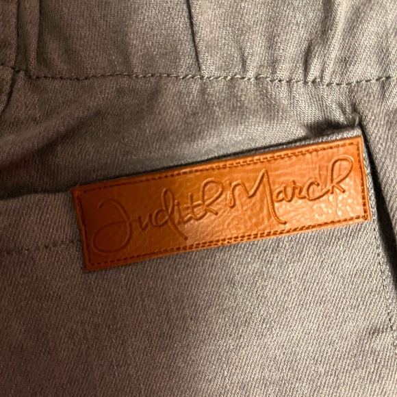 ❤︎︎𝐉𝐮𝐝𝐢𝐭𝐡 𝐌𝐚𝐫𝐜𝐡 𝐁𝐞𝐥𝐥𝐁𝐨𝐭𝐭𝐨𝐦𝐬❤︎︎ SOLD - Picture 4 of 4